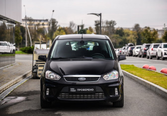 Подержанный автомобиль Ford C-MAX 2008 года (4 фото)