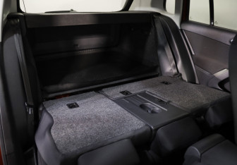 Подержанный автомобиль Volkswagen Tiguan 2009 года (24 фото)