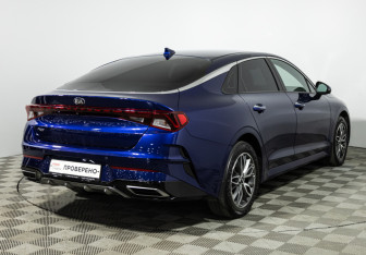 Подержанный автомобиль Kia K5 2020 года (5 фото)