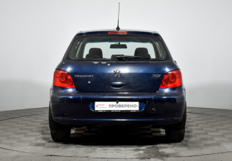 Подержанный автомобиль Peugeot 307 Hatchback 2007 года (6 фото)
