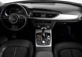 Подержанный автомобиль Audi A6 Sedan 2011 года (15 фото)