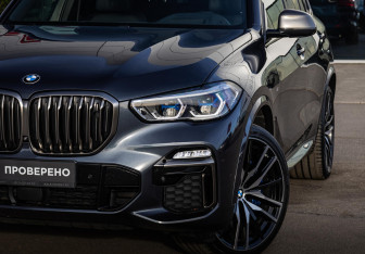 Подержанный автомобиль BMW X5 2020 года (3 фото)