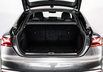 Подержанный автомобиль Audi A5 Liftback 2021 года (38 фото)