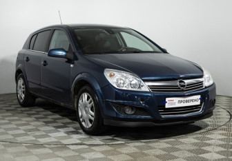 Подержанный автомобиль Opel Astra Hatchback 2007 года (3 фото)