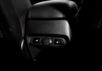 Подержанный автомобиль Kia Sorento 2015 года (13 фото)