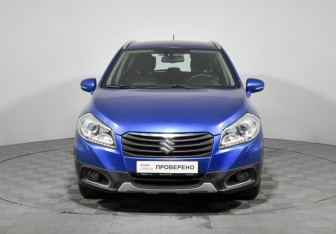 Подержанный автомобиль Suzuki SX4 Hatchback 2014 года (2 фото)