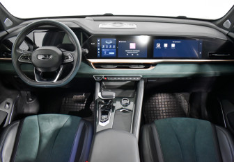 Подержанный автомобиль Geely Monjaro 2023 года (13 фото)