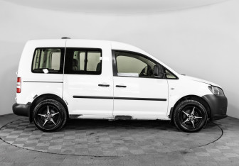 Подержанный автомобиль Volkswagen Caddy Compactvan 2012 года (4 фото)