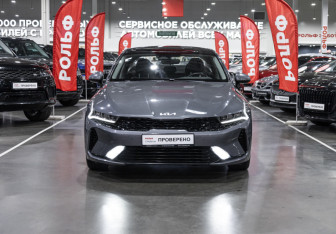 Подержанный автомобиль Kia K5 2023 года (3 фото)