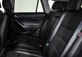 Подержанный автомобиль Mazda CX-5 2015 года (13 фото)