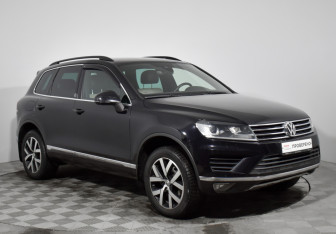 Подержанный автомобиль Volkswagen Touareg 2017 года (3 фото)