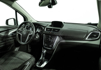 Подержанный автомобиль Opel Mokka 2014 года (9 фото)