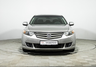 Подержанный автомобиль Honda Accord Sedan 2008 года (2 фото)