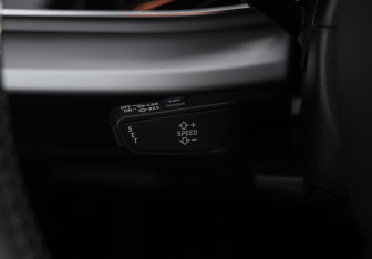 Подержанный автомобиль Audi Q7 2019 года (16 фото)