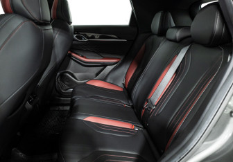 Подержанный автомобиль Geely Coolray 2024 года (10 фото)