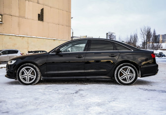 Подержанный автомобиль Audi A6 Sedan 2016 года (10 фото)