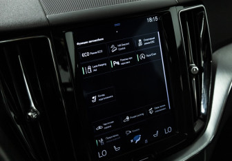 Подержанный автомобиль Volvo XC60 2018 года (21 фото)