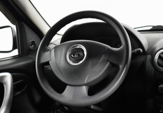 Подержанный автомобиль LADA (ВАЗ) Largus Wagon 2014 года (14 фото)