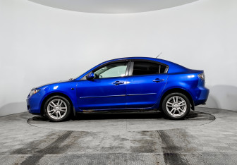 Подержанный автомобиль Mazda 3 Sedan 2007 года (8 фото)