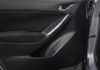 Подержанный автомобиль Mazda CX-5 2012 года (19 фото)