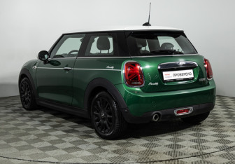 Подержанный автомобиль MINI Hatch 2021 года (7 фото)