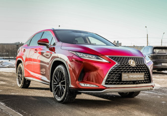 Подержанный автомобиль Lexus RX 2020 года (5 фото)