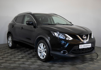 Подержанный автомобиль Nissan Qashqai 2017 года (3 фото)