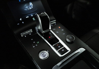 Подержанный автомобиль Chery Tiggo 8 Pro 2022 года (15 фото)