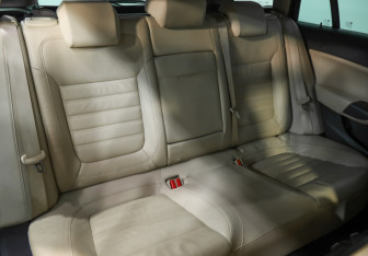 Подержанный автомобиль Opel Insignia Wagon 2014 года (25 фото)