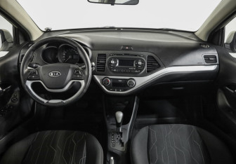 Подержанный автомобиль Kia Picanto 2011 года (10 фото)