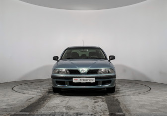 Подержанный автомобиль Mitsubishi Carisma Sedan 2003 года (2 фото)