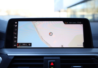 Подержанный автомобиль BMW X3 2019 года (23 фото)
