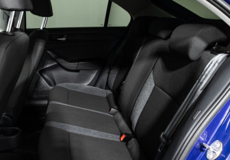 Подержанный автомобиль Skoda Rapid Liftback 2020 года (10 фото)