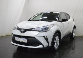 Подержанный автомобиль Toyota C-HR 2022 года (1 фото)