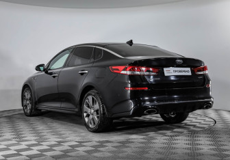 Подержанный автомобиль Kia Optima Sedan 2018 года (7 фото)