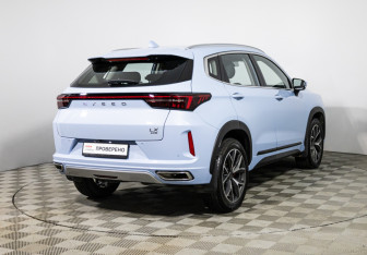 Подержанный автомобиль Exeed LX 2023 года (5 фото)