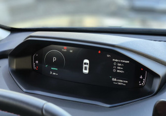 Подержанный автомобиль Changan UNI-S 2024 года (24 фото)