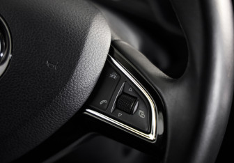 Подержанный автомобиль Skoda Octavia Liftback 2016 года (11 фото)