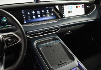 Подержанный автомобиль Voyah Free 2023 года (19 фото)