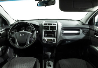 Подержанный автомобиль Kia Sportage 2008 года (13 фото)