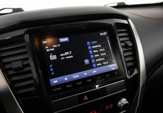 Подержанный автомобиль Mitsubishi Montero Sport 2022 года (19 фото)