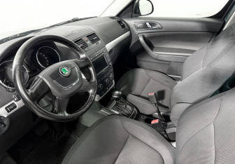 Подержанный автомобиль Skoda Yeti 2012 года (9 фото)