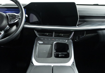 Подержанный автомобиль Haval F7 2024 года (14 фото)