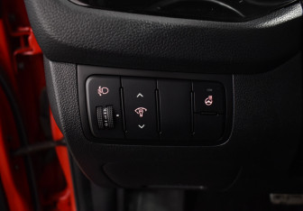 Подержанный автомобиль Kia Ceed Hatchback 2018 года (19 фото)