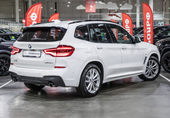 Подержанный автомобиль BMW X3 2019 года (7 фото)