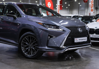 Подержанный автомобиль Lexus RX 2019 года (5 фото)