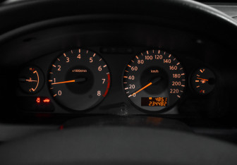 Подержанный автомобиль Nissan Almera Classic 2008 года (17 фото)