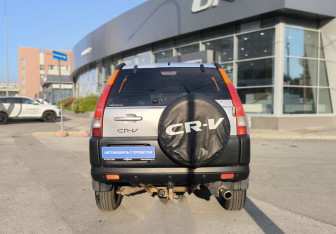 Подержанный автомобиль Honda CR-V 2002 года (5 фото)
