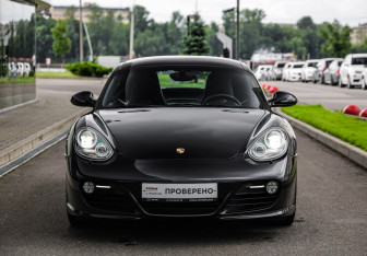 Подержанный автомобиль Porsche Cayman 2010 года (4 фото)
