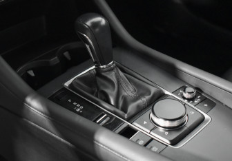 Подержанный автомобиль Mazda 3 Sedan 2020 года (11 фото)